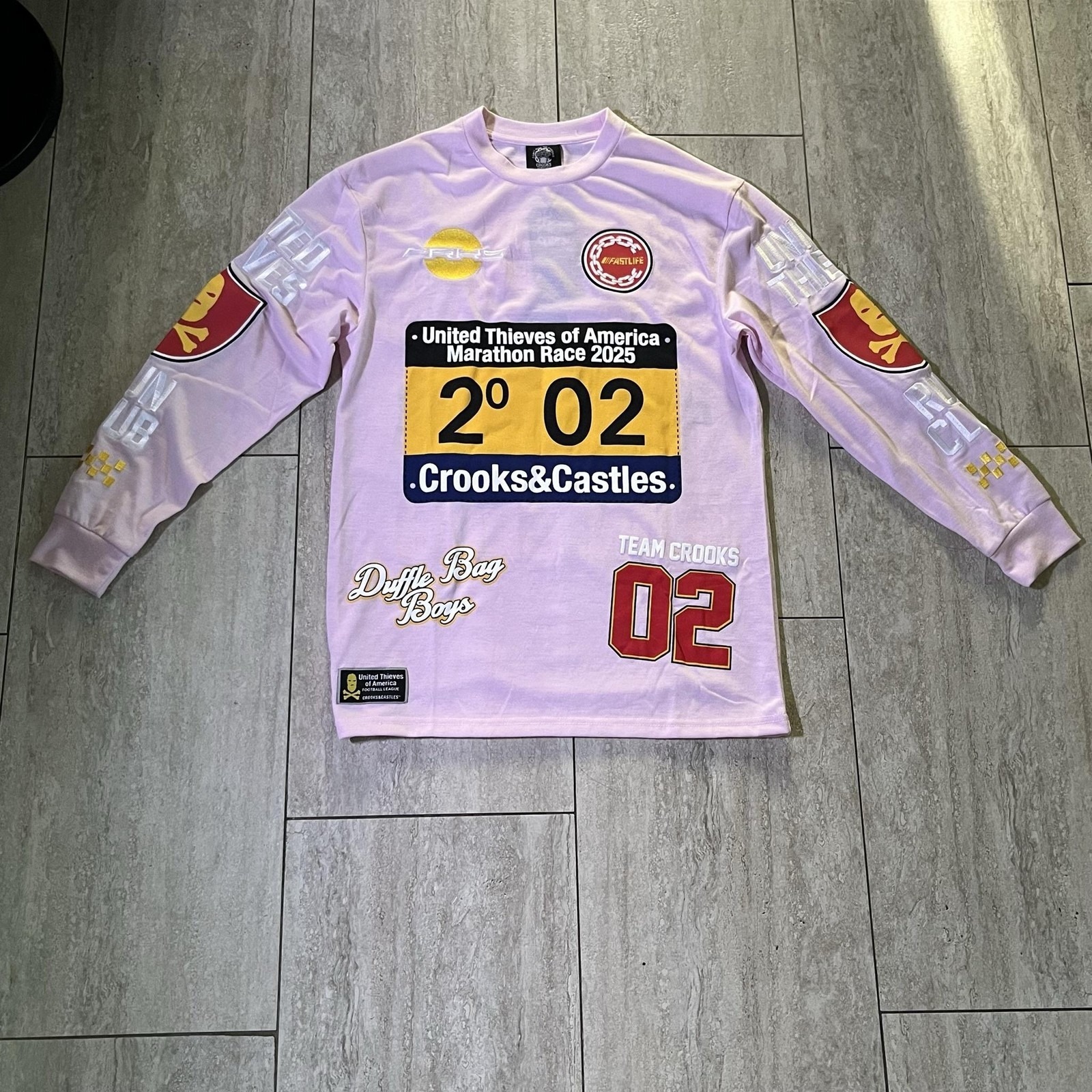 Crooks & Castles Shirt Mens Medium Pink Run Club Marathon Long Sleeve Graphic